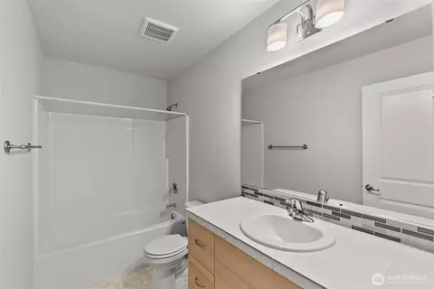 Bath - 16152 8th Ave E, Spanaway, WA 98387 photo 6 of 6