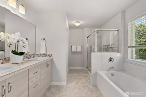 Bath - 16152 8th Ave E, Spanaway, WA 98387 photo 3 of 6
