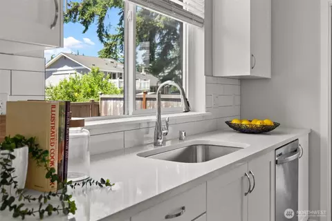 Kitchen - 16152 8th Ave E, Spanaway, WA 98387 photo 3 of 6