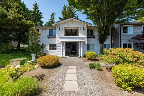 15415 35th Ave W #J101, Lynnwood, WA 98087