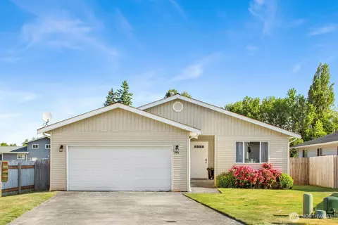 906 Alder St, Blaine, WA 98230