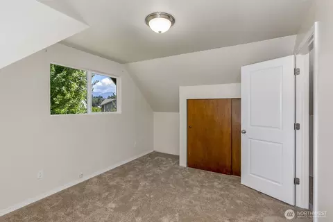 Bedroom - 108 Raspberry Ln, Sultan, WA 98294 photo 4 of 8