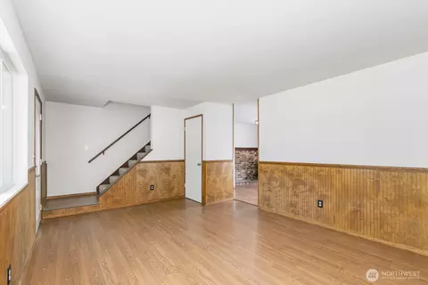 Living - 108 Raspberry Ln, Sultan, WA 98294 photo 4 of 5