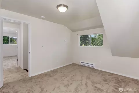 Bedroom - 108 Raspberry Ln, Sultan, WA 98294 photo 5 of 8