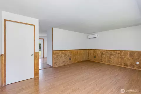 Living - 108 Raspberry Ln, Sultan, WA 98294 photo 3 of 5