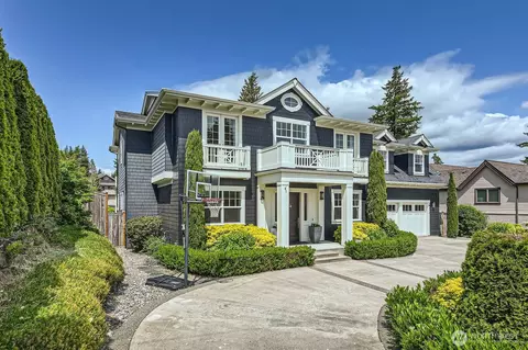 9812 NE 14th St, Bellevue, WA 98004
