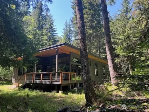 16105 Birch Way E, Greenwater, WA 98022