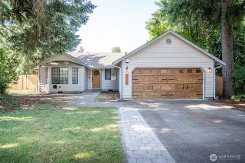 1815 Diamond Loop SE, Lacey, WA 98503