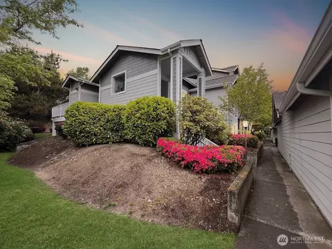 15150 140th Way SE #U201, Renton, WA 98058