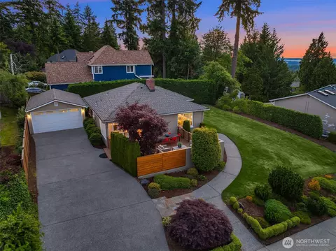 4439 158th Ave SE, Bellevue, WA 98006