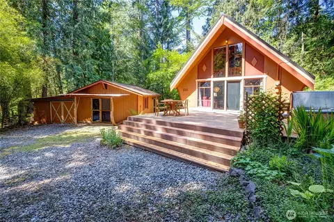 31 E Annas Pl, Shelton, WA 98584