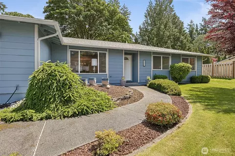 8851 81st Ave SW, Lakewood, WA 98498