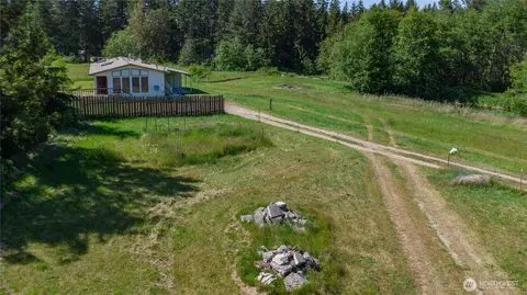 663 Erving Jacobs Rd, Port Angeles, WA 98362