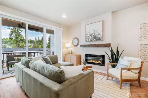 Living - 1322 194th St SE #H6, Bothell, WA 98012 photo 1 of 1