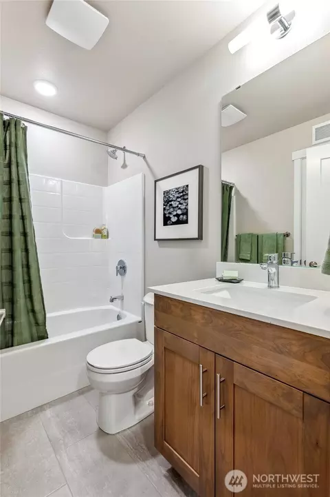 Bath - 1322 194th St SE #H6, Bothell, WA 98012 photo 1 of 4