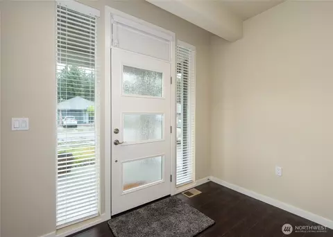 Entry Way - 421 Lofgrin Rd, Sequim, WA 98382 photo 2 of 6