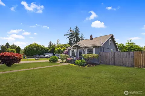 Exterior - 1254 Mchugh Ave, Enumclaw, WA 98022 photo 2 of 13