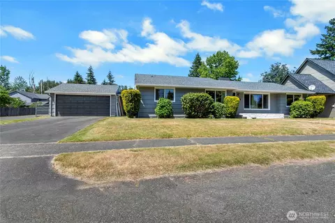 220 Alder Ave, Sumner, WA 98390