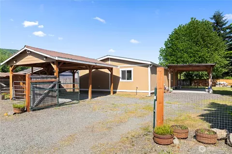 19522 131st Pl NE, Granite Falls, WA 98252