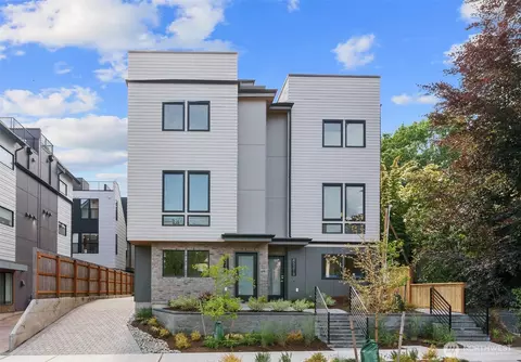4521 A Bagley Ave N, Seattle, WA 98103
