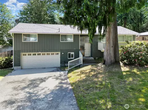 5111 26th Ave SE, Lacey, WA 98503