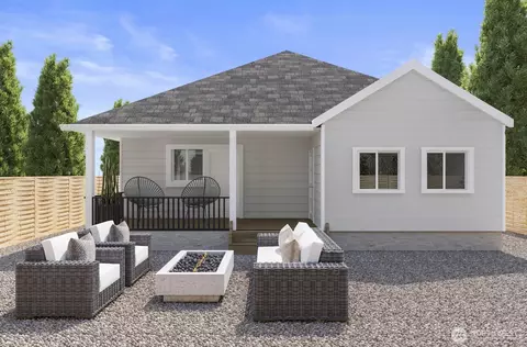 710 N 3rd St, Westport, WA 98595
