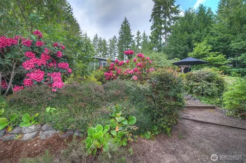 Exterior - 1510 E Benson Lake Dr, Grapeview, WA 98546 photo 13 of 17