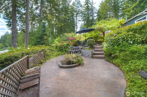 Exterior - 1510 E Benson Lake Dr, Grapeview, WA 98546 photo 16 of 17