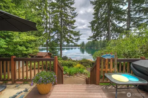 Exterior - 1510 E Benson Lake Dr, Grapeview, WA 98546 photo 8 of 17