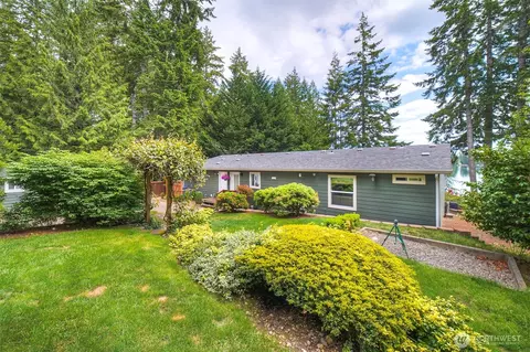 Exterior - 1510 E Benson Lake Dr, Grapeview, WA 98546 photo 3 of 17