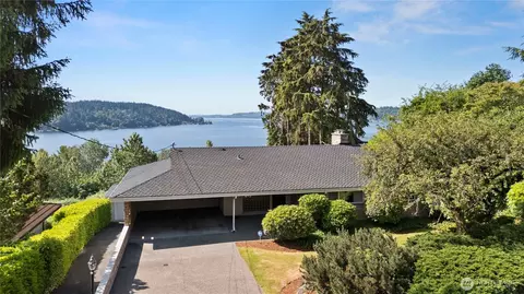 5669 NE 180th St, Kenmore, WA 98028