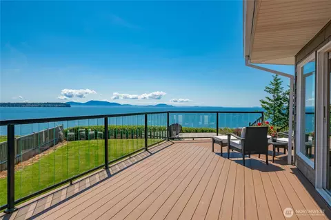 5691 Nakat Way, Blaine, WA 98230