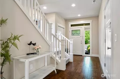 Entry Way - 3718 226th Pl SE, Bothell, WA 98021 photo 1 of 2