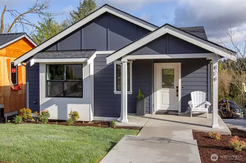 414 20th Ave, Kirkland, WA 98033