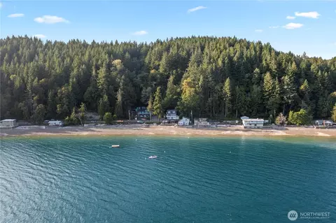 8410 NE North Shore Rd, Belfair, WA 98528