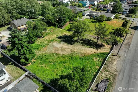 64 Nn 32nd Ave S, Seattle, WA 98118