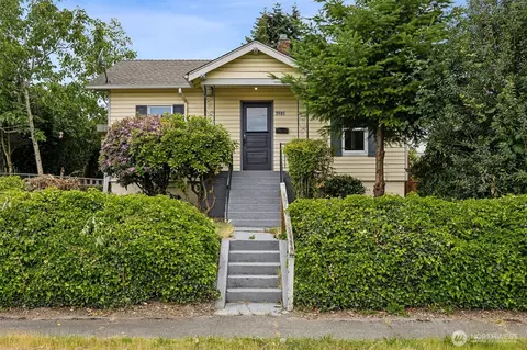 3586 E L St, Tacoma, WA 98404