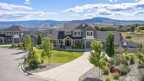 107 Lone Ram Ln, Wenatchee, WA 98801