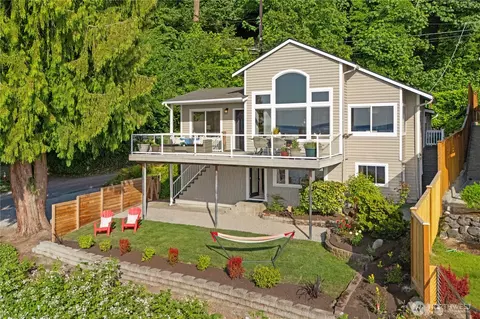 2102 Halleck Ave SW, Seattle, WA 98116