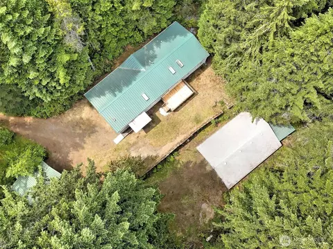 200 NE Anvil Ln, Belfair, WA 98528