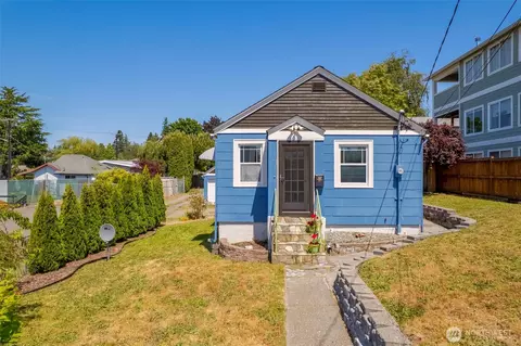 2312 E 11th St, Bremerton, WA 98310