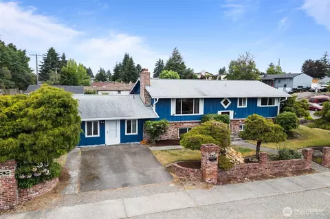 1350 S Woodlawn St, Tacoma, WA 98465