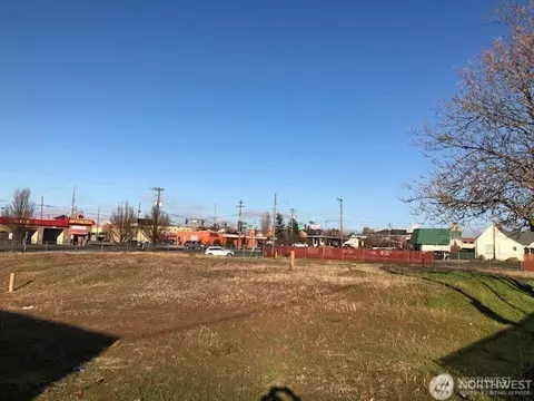 703 W Main St, Walla Walla, WA 99362