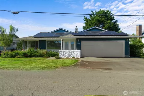 308 NE 2nd St, Long Beach, WA 98631