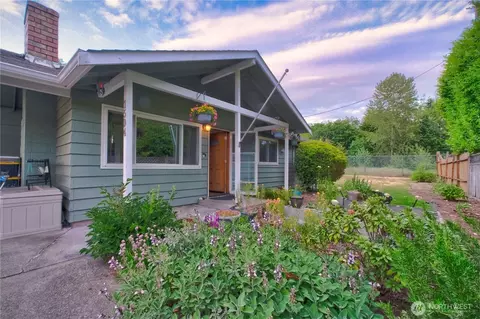 1504 S 207th St, Seatac, WA 98198