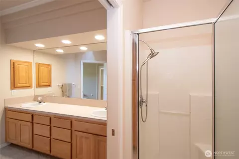 Bath - 40 Cascadia Loop, Sequim, WA 98382 photo 3 of 3