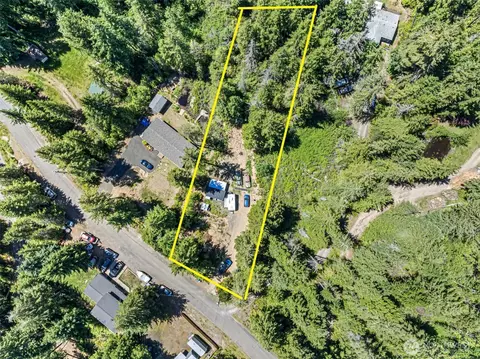41 NE Creekview Pl, Tahuya, WA 98588
