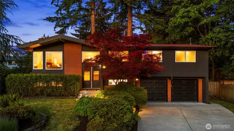 15235 NE 1st Pl, Bellevue, WA 98007
