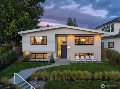 2332 47th Ave SW, Seattle, WA 98116