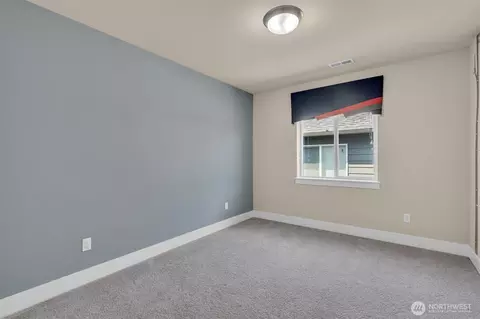 Bedroom - 4428 215th Pl SE, Bothell, WA 98021 photo 4 of 8
